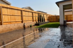 Backyard-concrete-sod-retaining-wall