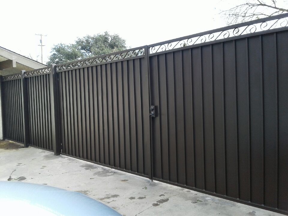 Fences/Gates